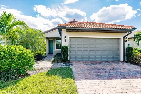 10885 Glenhurst St, Fort Myers, FL 33913
