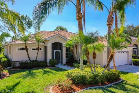 2150 Rio Nuevo Dr, North Fort Myers, FL 33917