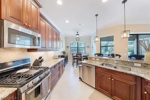 21303 Estero Vista Ct, Estero, FL 33928 photo 14