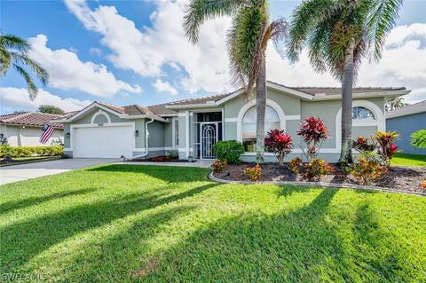 12671 Chartwell Dr, Fort Myers, FL 33912