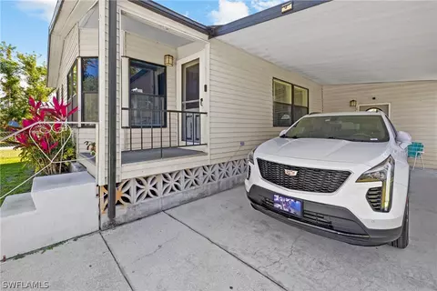 229 State St, North Fort Myers, FL 33903