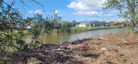 3530 SW 11th Pl, Cape Coral, FL 33914