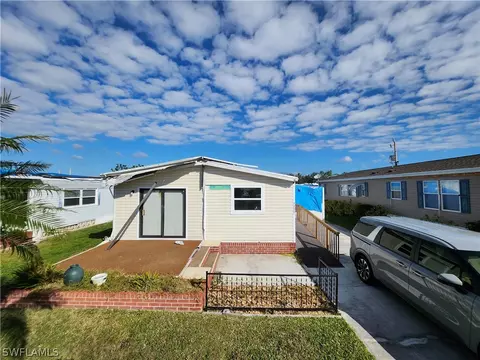 3339 Galaxy Way, North Fort Myers, FL 33903