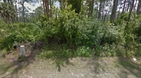 3002 E 21st St, Alva, FL 33920 photo 3