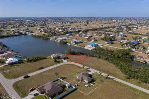1902 NE 23rd Pl, Cape Coral, FL 33909