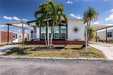 9134 Flamingo Cir, North Fort Myers, FL 33903