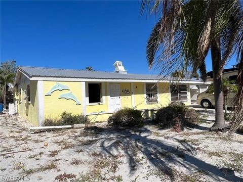 405 Connecticut St, Fort Myers Beach, FL 33931