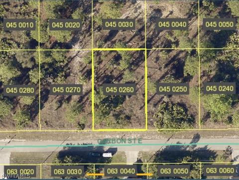 851 Carbon St E, Lehigh Acres, FL 33974