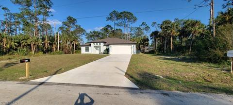 918 Henry Ave, Lehigh Acres, FL 33972