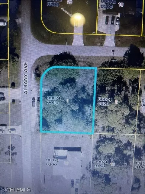 5327 Bywood St, Lehigh Acres, FL 33971