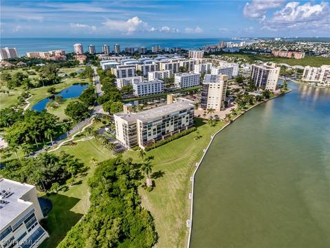 4223 Bay Beach Ln #E4, Fort Myers Beach, FL 33931