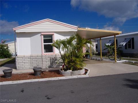 4960 Pinfish Ln, Saint James City, FL 33956