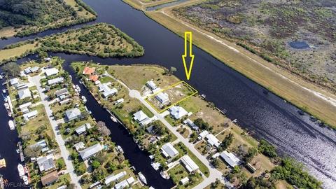 1084 E Anchor Ln, Moore Haven, FL 33471 photo 5