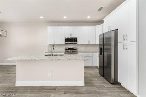 1046 E Monday Ln, Labelle, FL 33935 photo 8