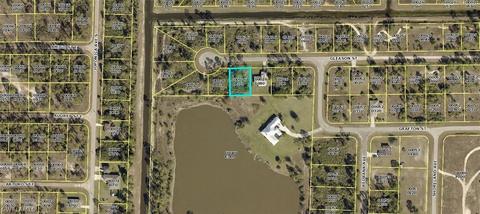 912 Gleason St, Lehigh Acres, FL 33974
