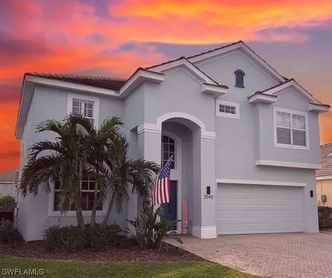 2540 Blackburn Cir, Cape Coral, FL 33991
