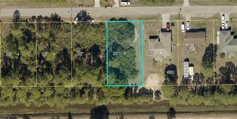 5211 2nd St W, Lehigh Acres, FL 33971