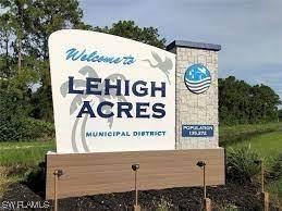 1115 Milwaukee Blvd, Lehigh Acres, FL 33974