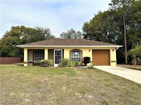 2810 50th St W, Lehigh Acres, FL 33971