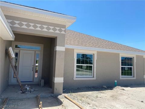 4600 Flora Ave N, Lehigh Acres, FL 33971