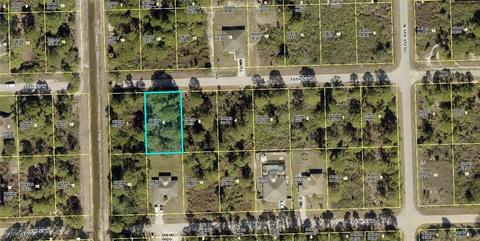 3127 70th St W, Lehigh Acres, FL 33971