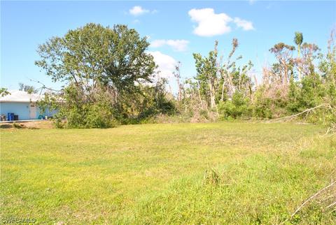 5438 Avenue E, Bokeelia, FL 33922