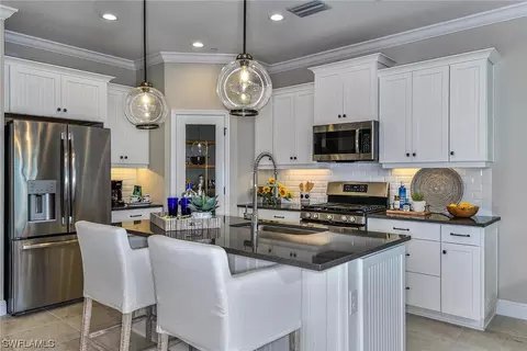 4671 Centaurus Cir, Naples, FL 34120 photo 4