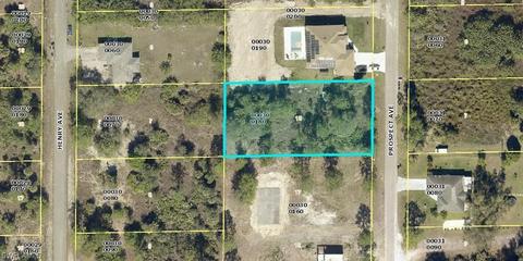 1411 Prospect Ave, Lehigh Acres, FL 33972