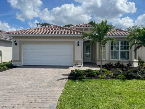 7557 Paradise Tree Dr, North Fort Myers, FL 33917