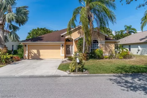 22118 Seashore Cir, Estero, FL 33928