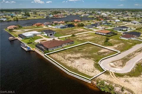 4701 Jacaranda Pkwy W, Cape Coral, FL 33993