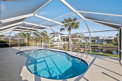 805 Monticello Ct, Cape Coral, FL 33904