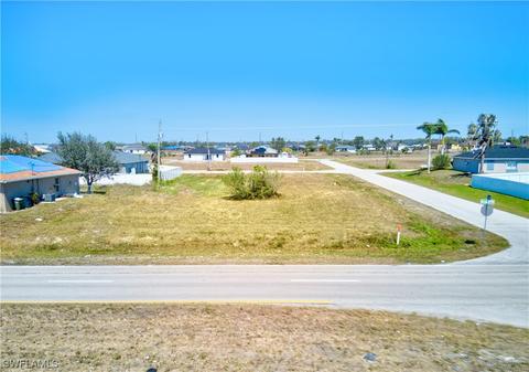 225 Kismet Pkwy E, Cape Coral, FL 33909