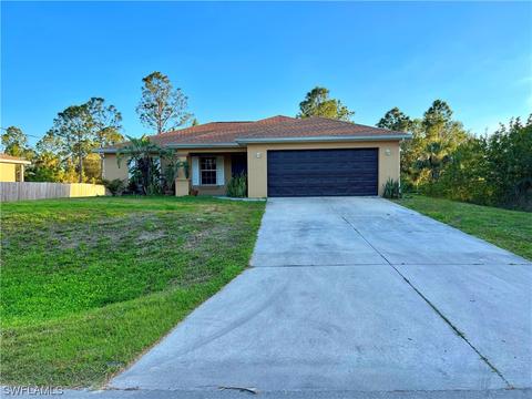 3307 42nd St W, Lehigh Acres, FL 33971