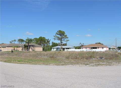 5514 Banning St, Lehigh Acres, FL 33971
