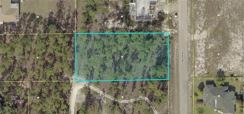 303 Canton Ave, Lehigh Acres, FL 33936