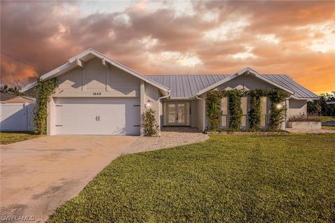1648 Saint Clair Ave E, North Fort Myers, FL 33903