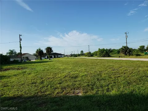 1902 NE 20th Ter, Cape Coral, FL 33909