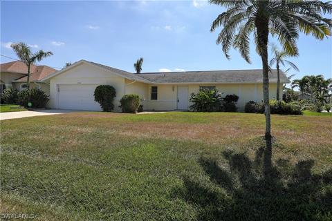 234 Kamal Pkwy, Cape Coral, FL 33904