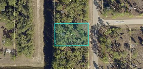 640 Genoa Ave S, Lehigh Acres, FL 33974