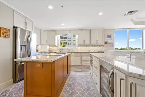 15140 Harbour Isle Dr #401, Fort Myers, FL 33908