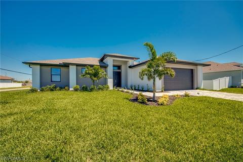 301 SW 25th Pl, Cape Coral, FL 33991