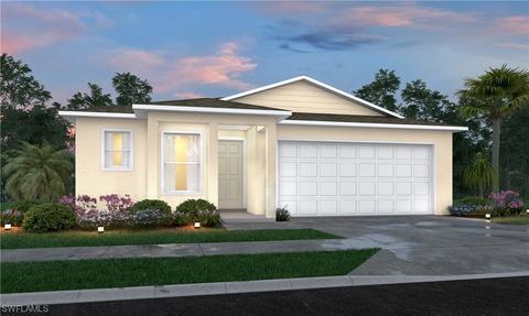 829 Franklin Ct, Immokalee, FL 34142