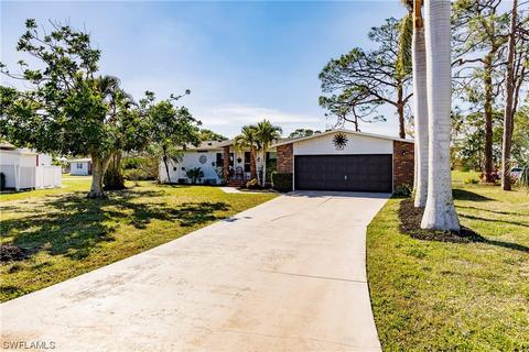19694 Eagle Trace Ct, North Fort Myers, FL 33903