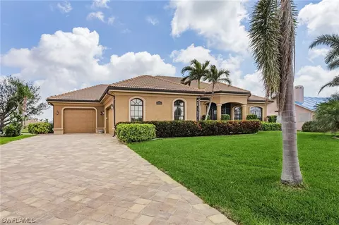 11862 Royal Tee Cir, Cape Coral, FL 33991
