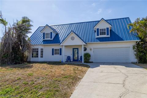 3704 SW 15th Pl, Cape Coral, FL 33914
