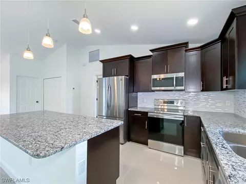 7788 17th Ter, Labelle, FL 33935 photo 5
