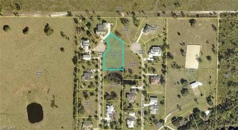 18900 Creek Bridge Ct, Alva, FL 33920