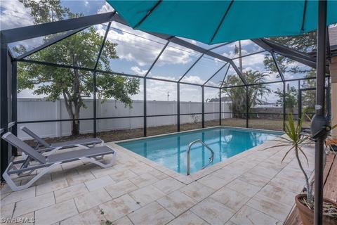 926 NE 17th St, Cape Coral, FL 33909