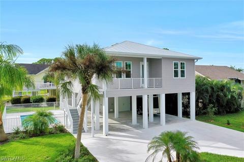 7799 Breakwater Ct, Bokeelia, FL 33922